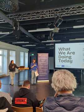 Creating spaces of democracy (7)